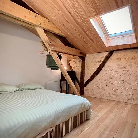 Ferme Le Coeur Des Petits Chenes Holiday home Saint-Pierre-de-Cole